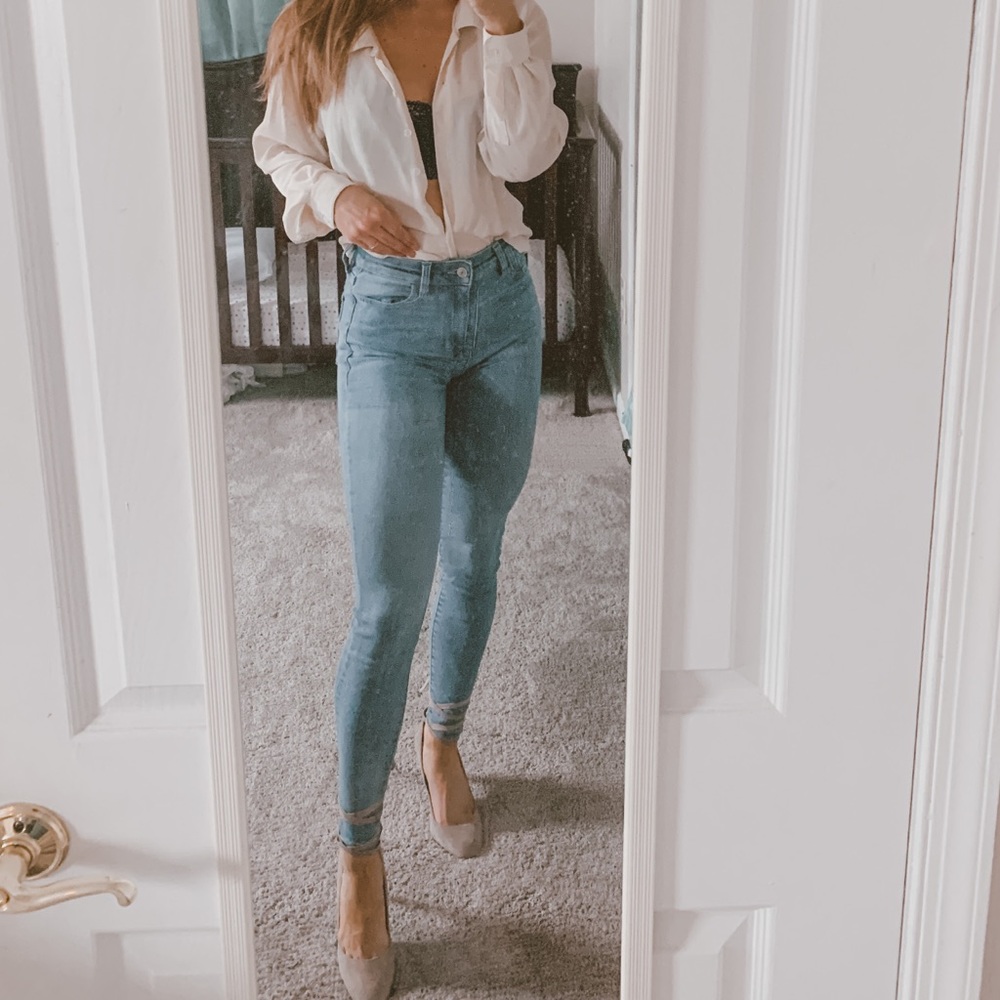 AEO mid wash curvy highest waist jegging